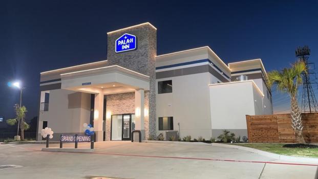 Palace Inn Blue Jones Road & Fm1960 Jersey Village Esterno foto